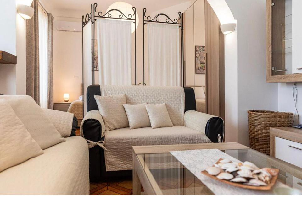 Casa De Lidzia2 Apartment Чистернино Екстериор снимка
